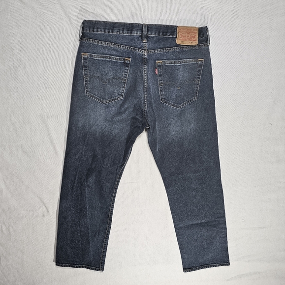 Levi's Men's 35x30. Blue Jeans - Picture 2 of 5